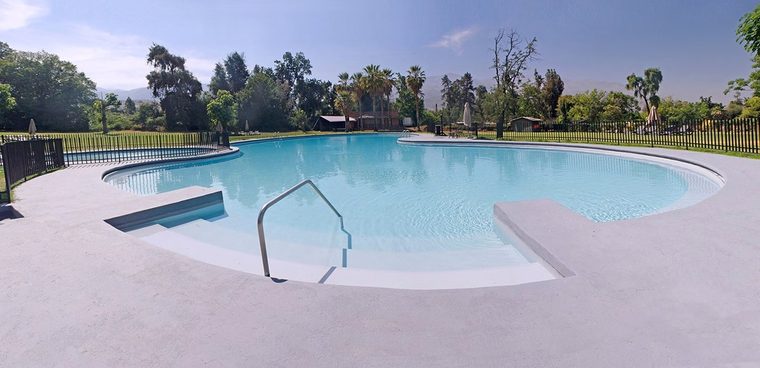 Piscina en Club de Golf La Dehesa