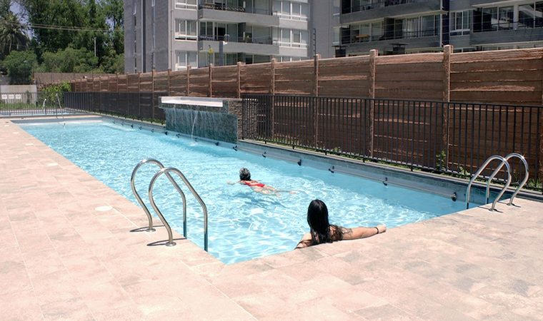 Piscina proyecto Santolaya en Rodrigo de Araya, Santiago